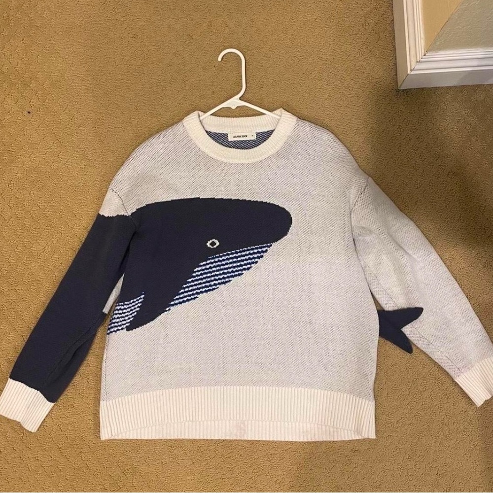 Aelfric Eden “ The Loneliest Whale” sweater medium